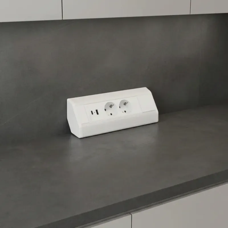 Unutarnja utičnica CORNER SCHUKO 2x 230V + USB A-C / Bijela mat