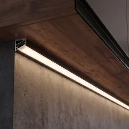 Kutna aluminijska letvica ZARIA za LED rasvjetu s mliječnim poklopcem / Crna mat