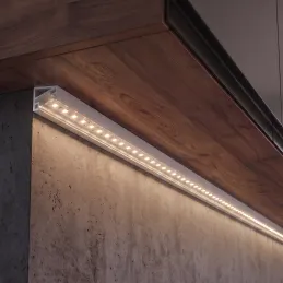 Kutna aluminijska letvica ZARIA za LED rasvjetu s prozirnim poklopcem / Bijela mat