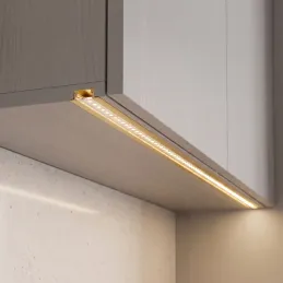 Zatvorena aluminijska letvica ZARIA za LED rasvjetu s prozirnim pokrovom / Zlatna