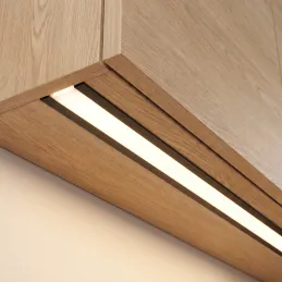 Zatvorna aluminijska letvica ZARIA za LED rasvjetu s mliječnim pokrovom / Crna mat