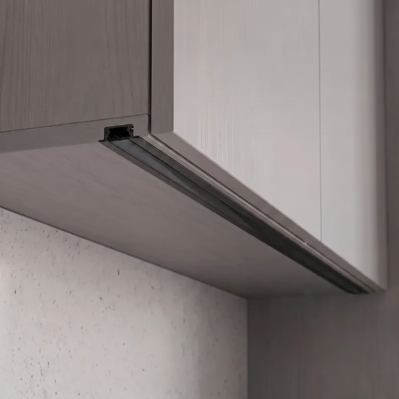 Zatvorna aluminijska letvica ZARIA za LED rasvjetu s crnim poklopcem / Crna mat završna obrada