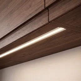Zatvorna aluminijska letvica ZARIA za LED rasvjetu s mliječnim pokrovom / Bijela mat