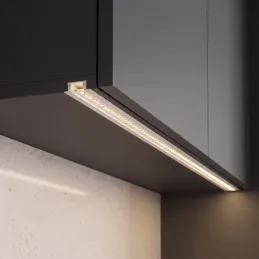 Zatvorna aluminijska letvica ZARIA za LED rasvjetu s prozirnim pokrovom / Bijela mat