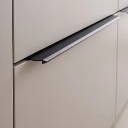 Ručka za rub vrata KALA / Crna mat