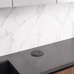 Automatska izvlačna utičnica AMBIENTE SCHUKO 3x230V + USB A-C s osvjetljenjem i punjenjem / Crno staklo