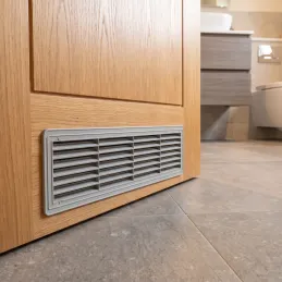 Dvostrana ventilacijska rešetka za vrata 430 x 115 mm / Siva