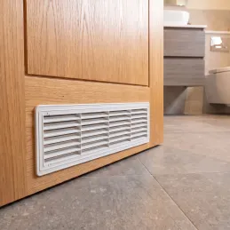 Obostrana ventilacijska rešetka za vrata 430 x 115 mm / Bijela mat