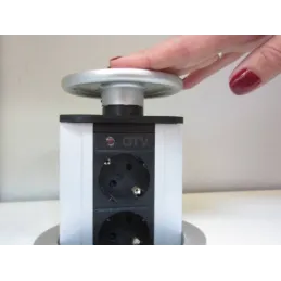 Pomična električna utičnica 3x230V crna