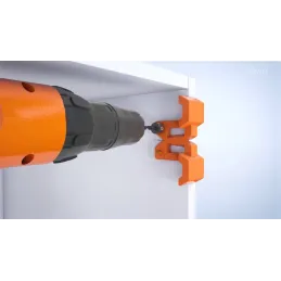 Predložak za bušenje bočnih otvora na podloškama za šarke