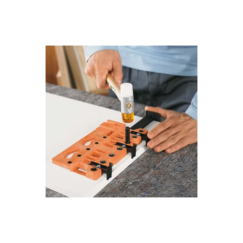 Univerzalna bušilica za matrice, nosače ograda i leđa BLUM