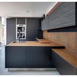 Kompaktna radna ploča FUNDERMAX Patina Bronze / Crno jezgro