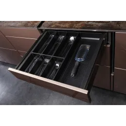 Pribor SOFT s protukliznom površinom / Crna