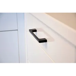 Drška HALI / Crna mat