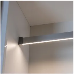 SLIM vješalica za LED traku s pokrovom / Aluminij