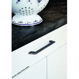 Ručka VENEA / Crno željezo