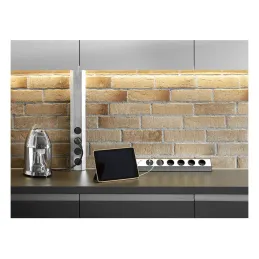 Unutarnja utičnica Bachmann Casia 4x 230V / Nečelik