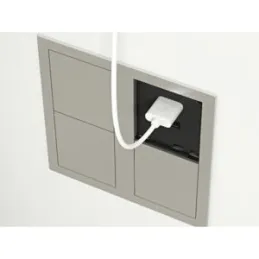 Električna utičnica VersaHit 1 x 230V + 1 x USB FRENCH / Nezavisno